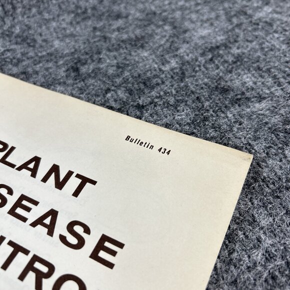 Vtg Booklet Plant Disease Control in the Garden Ohio State Extension - Picture 9 of 9